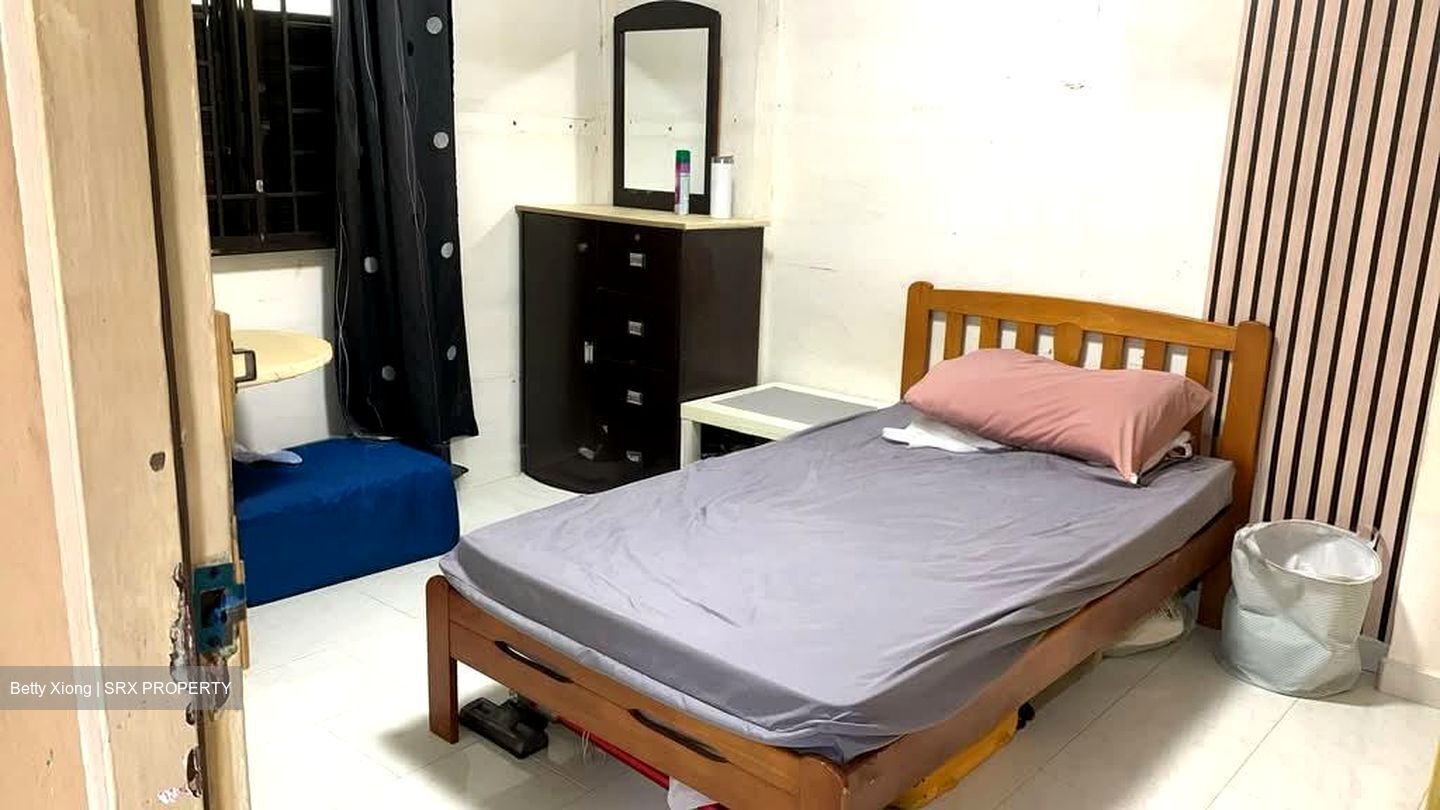 Blk 4 Bedok South Avenue 1 (Bedok), HDB 3 Rooms #559728351